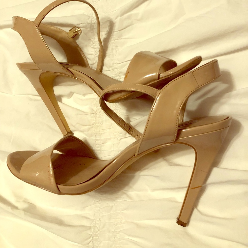 Steve Madden nude strap heel